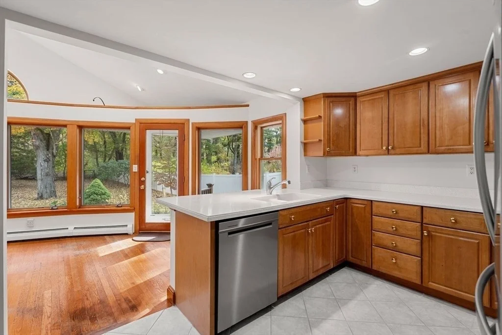 Photo of 215 West Shore Dr