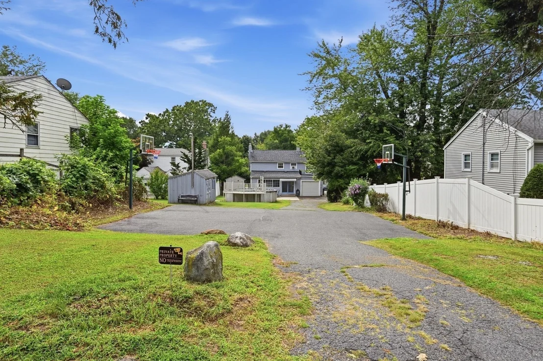 Photo of 89 Abbott St
