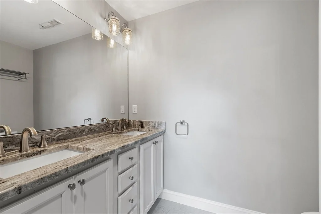 Photo of 173 Beach Road