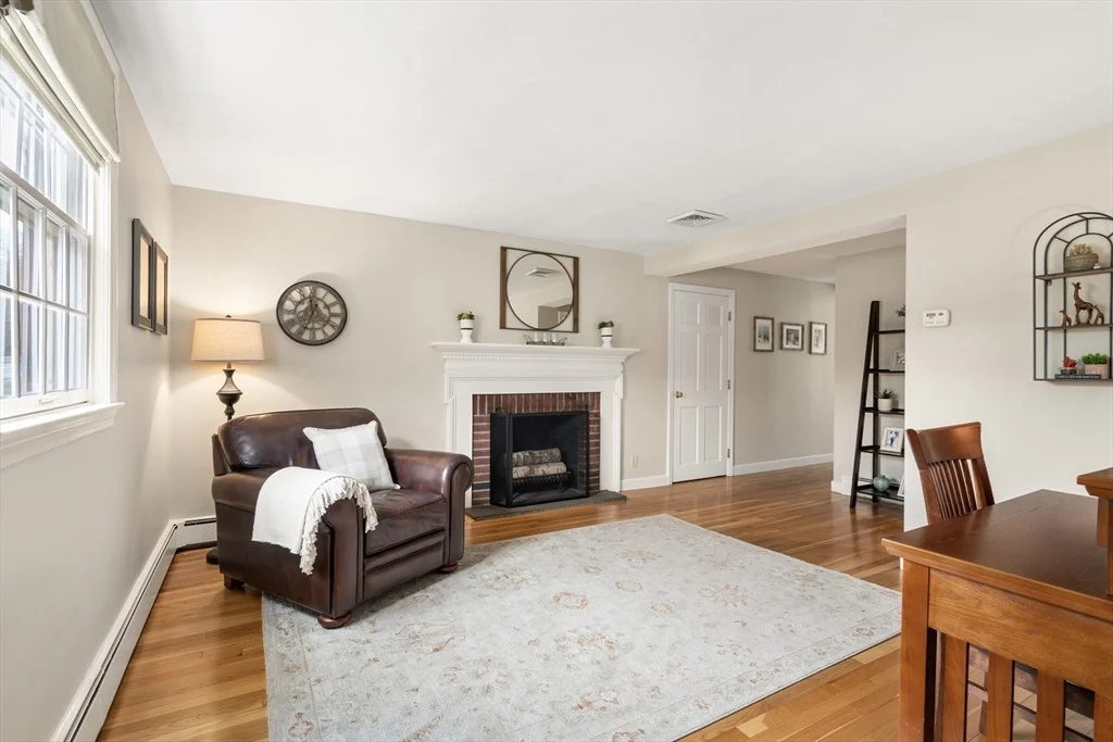 Photo of 6 Marlyn Rd
