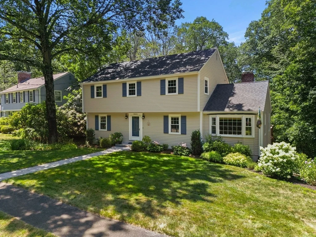 Photo of 32 Towne Ln