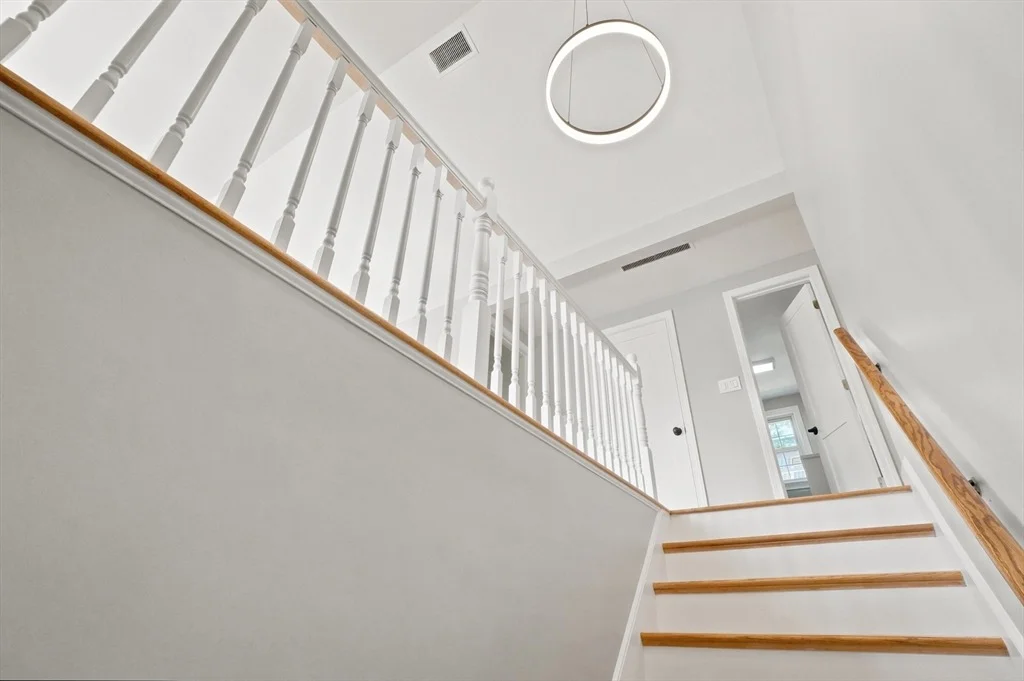 Photo of 11 Lansing Road