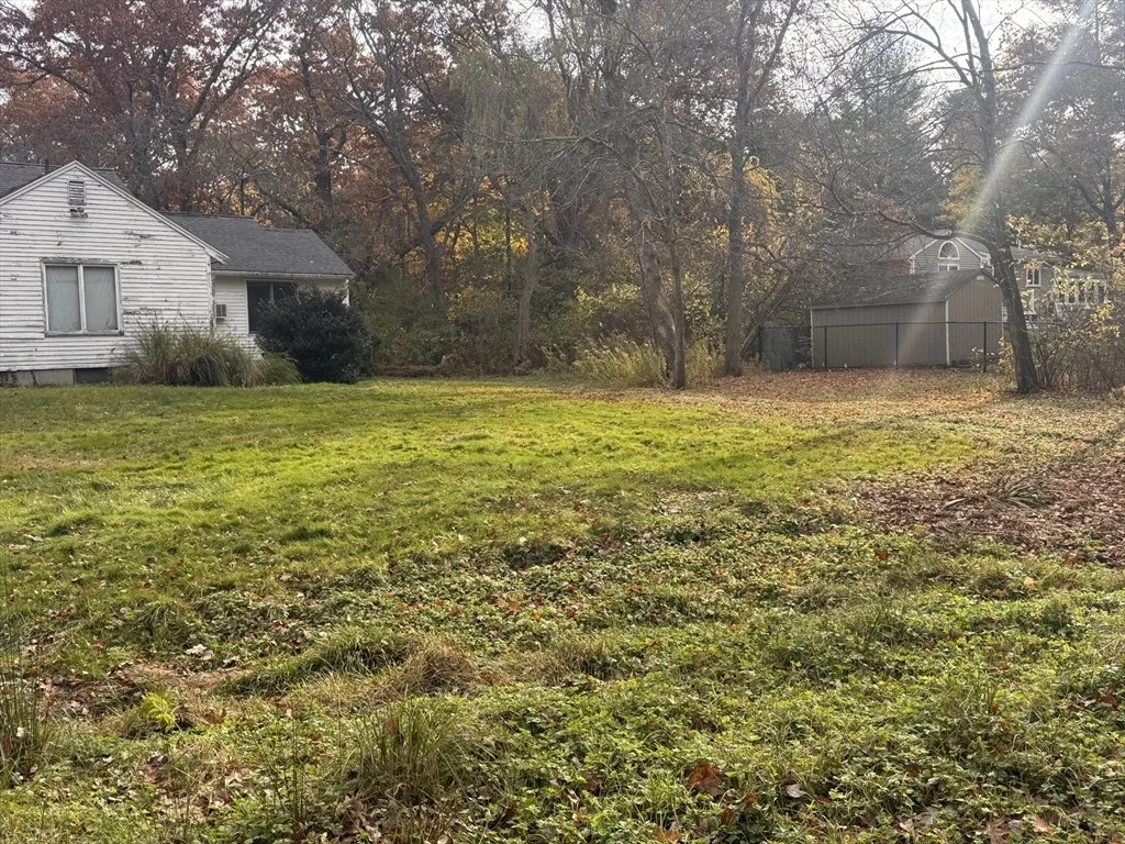 Photo of 14 Meadowbrook Rd