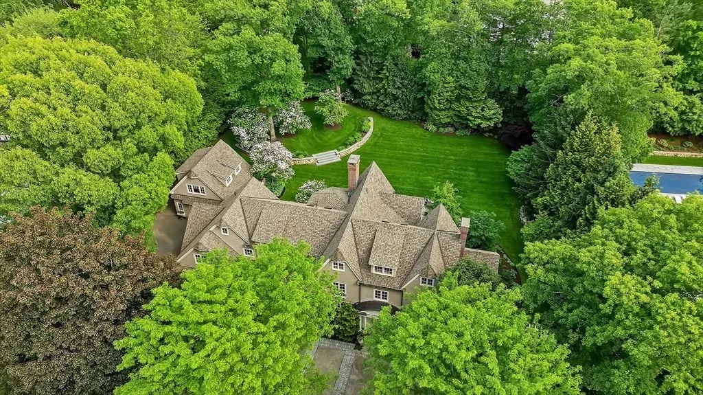 Photo of 14 Greylock Road