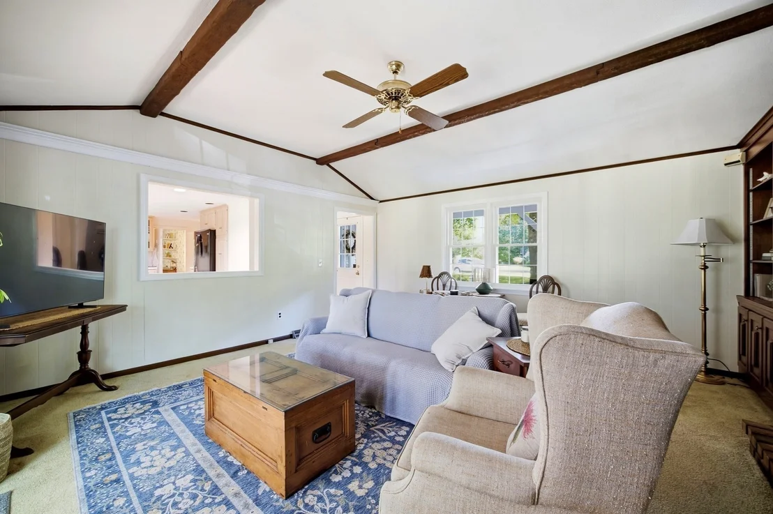 Photo of 64 Cambridge Cir
