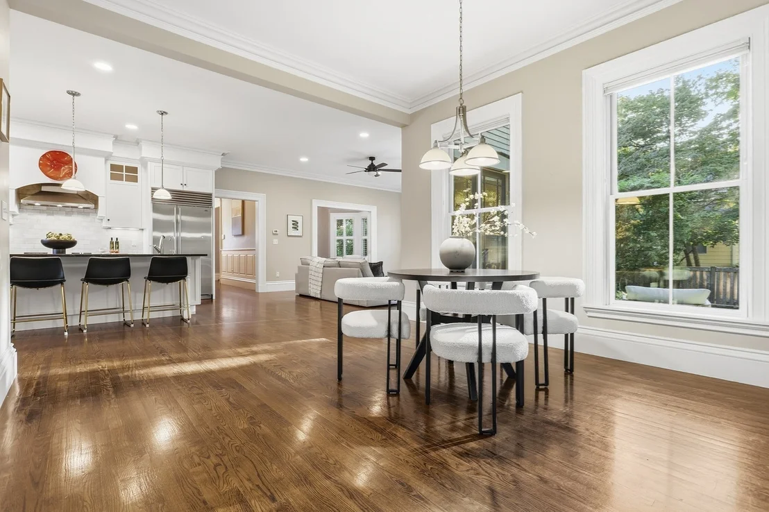 Photo of 7 Locust Avenue