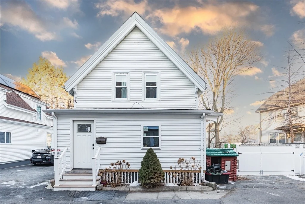 Photo of 12 Warren Pl