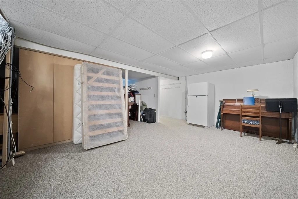 Photo of 8 Lillian Dr