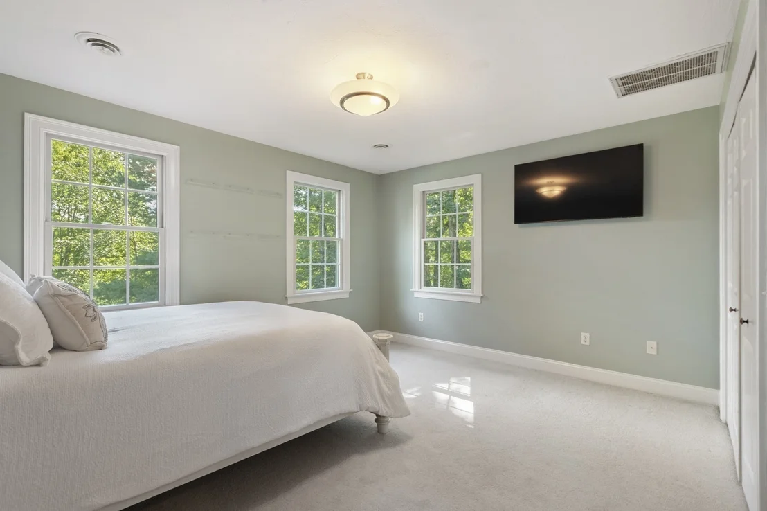 Photo of 8 Wildewood Drive