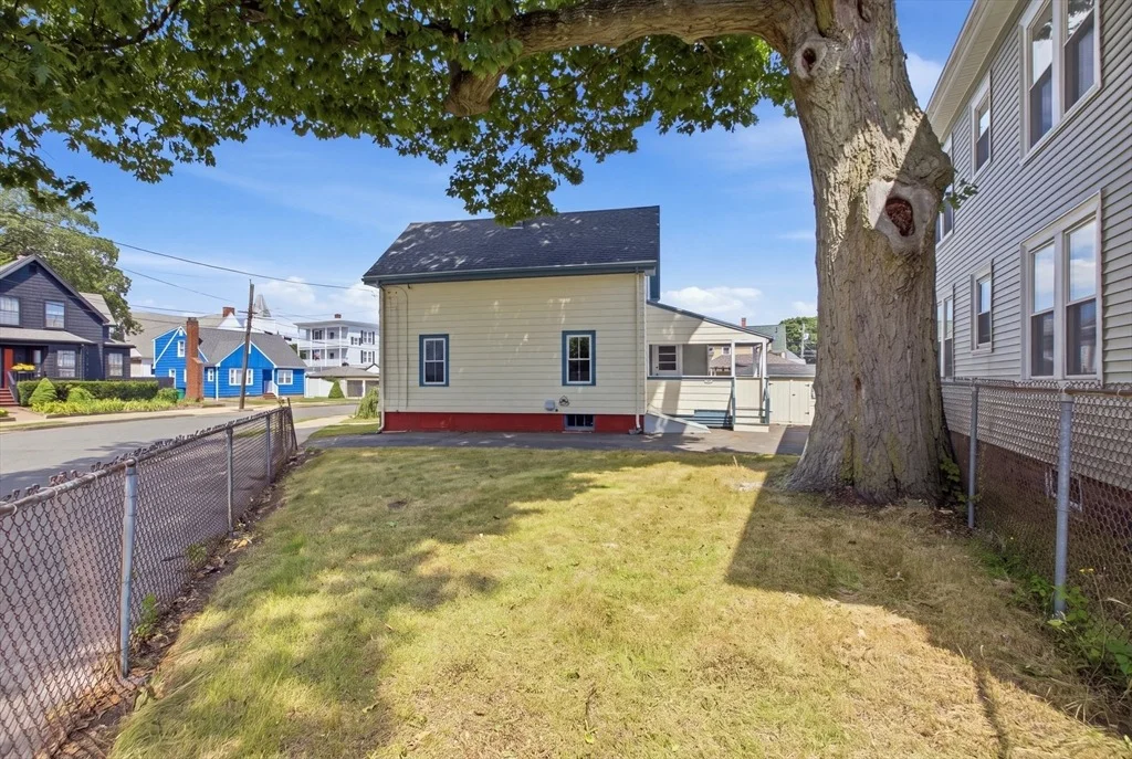 Photo of 18 Lambert Ave