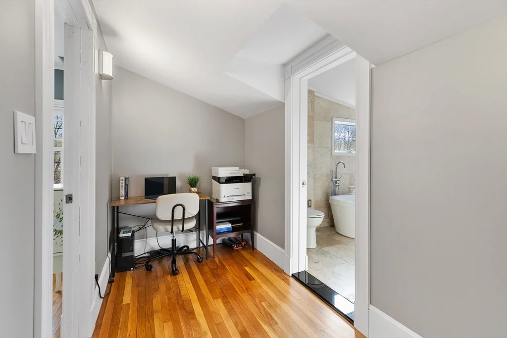 Photo of 9 Venner Rd