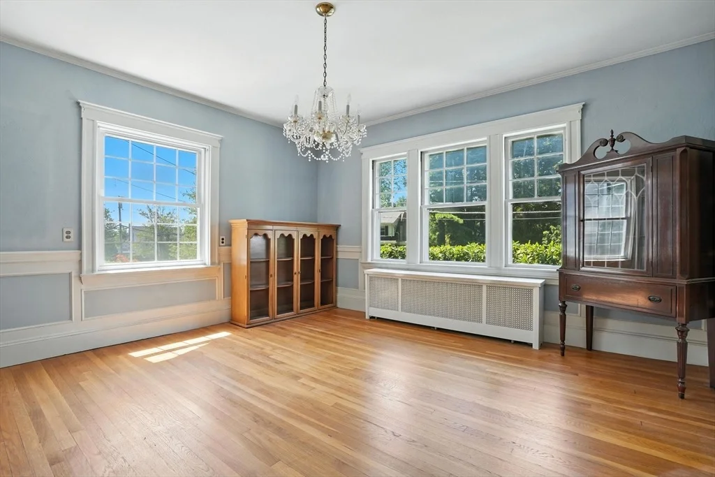 Photo of 22 Stoneleigh Cir