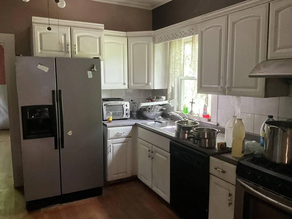 Photo of 640 Mammoth Rd