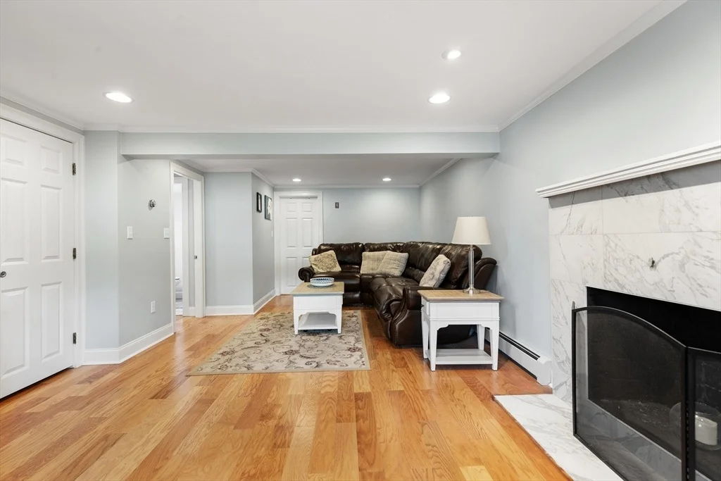 Photo of 10 Murdock Dr