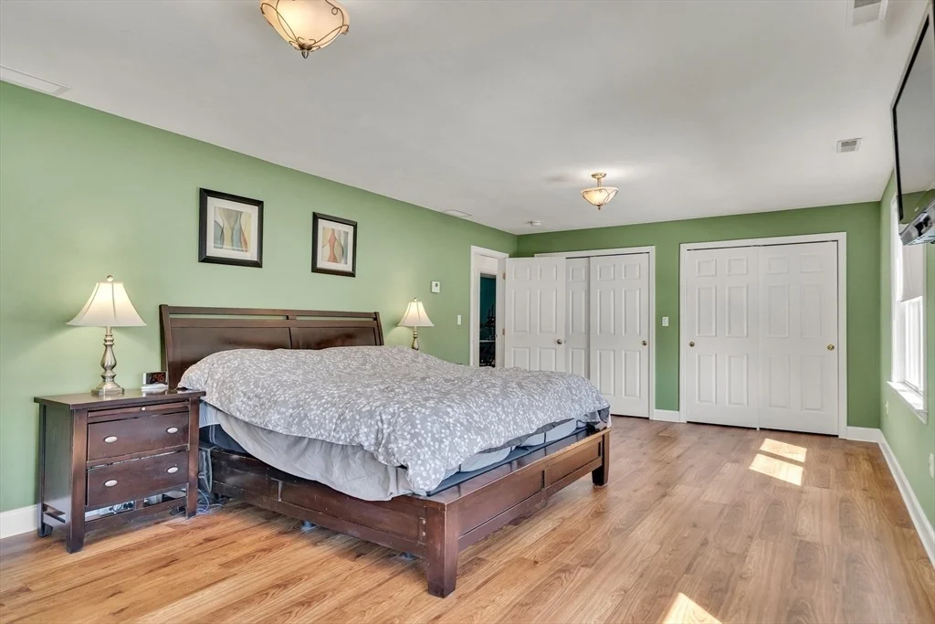 Photo of 10 Gately Dr