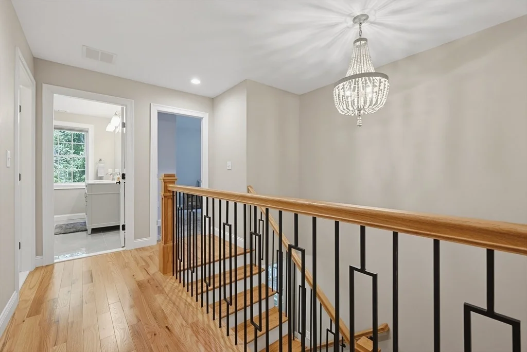 Photo of 74 King Philip Rd