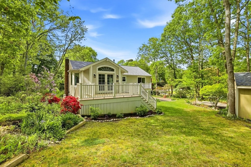 Photo of 17 Briggs Ave