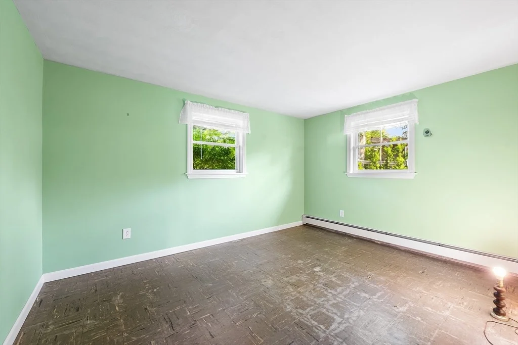Photo of 2 Curwen Rd