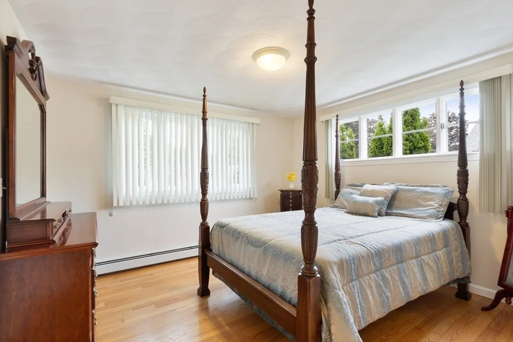 Photo of 21 Laurine Rd