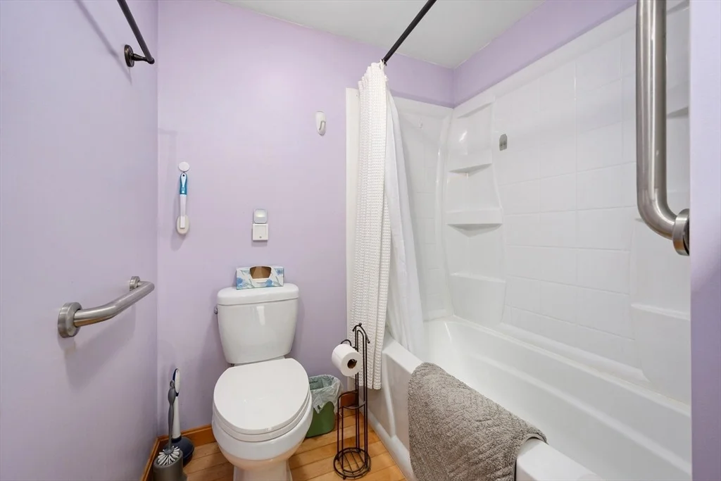 Photo of 2 Short Lots Ln