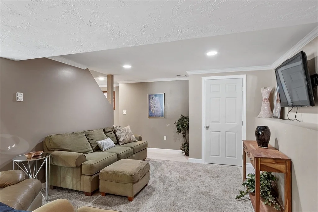 Photo of 43 Blair Dr