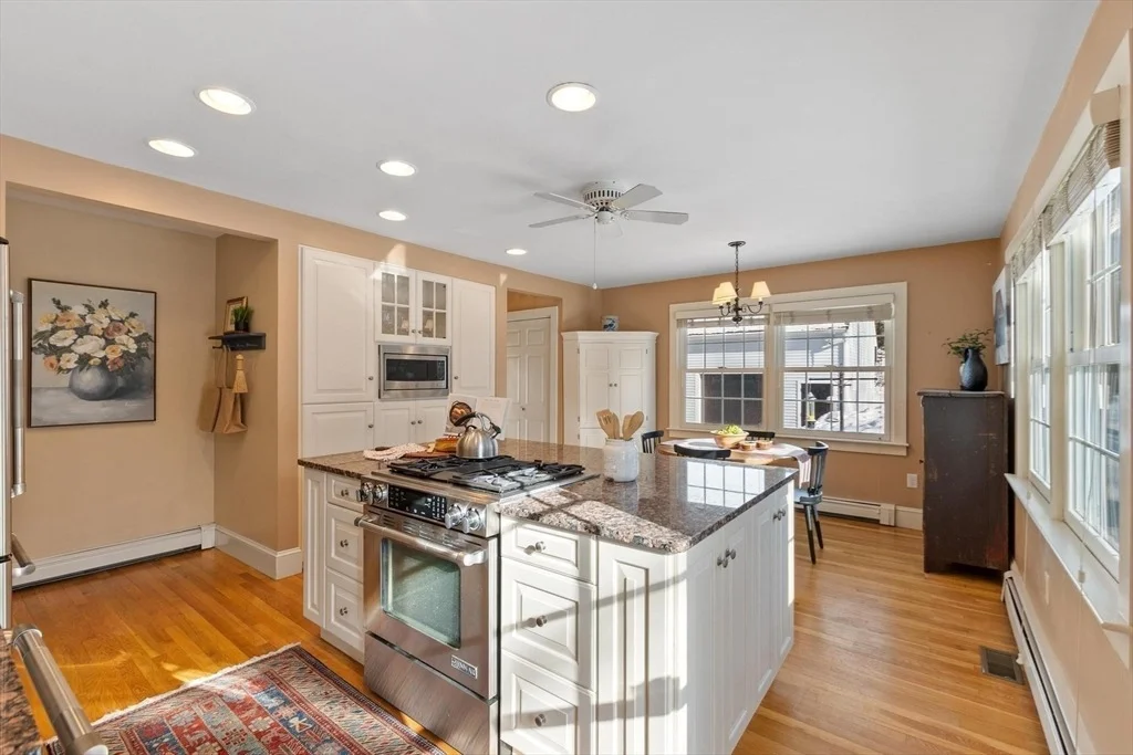 Photo of 959 Hill Rd