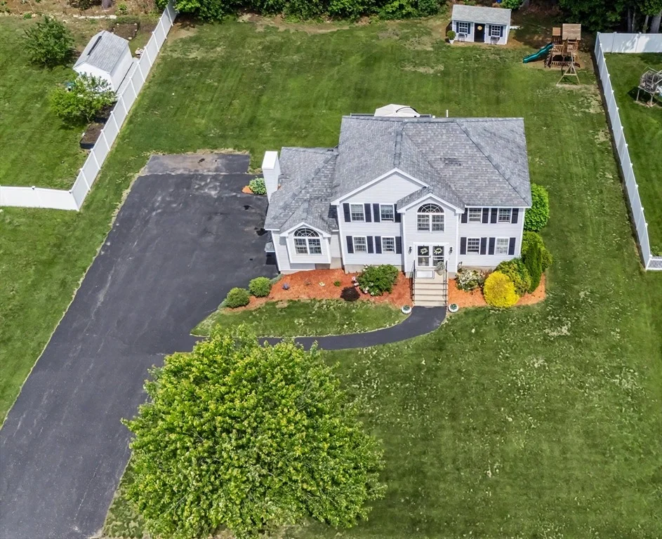 Photo of 72 Heritage Rd