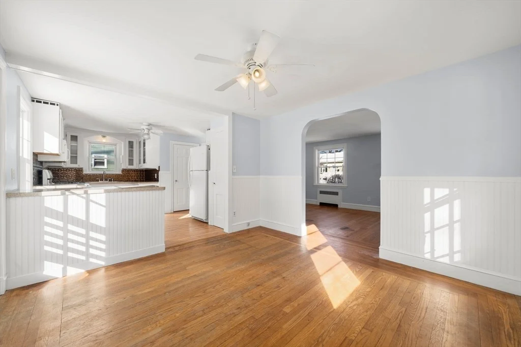 Photo of 25 Newfield Ave