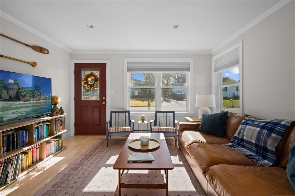 Photo of 18 Middlebrook Rd