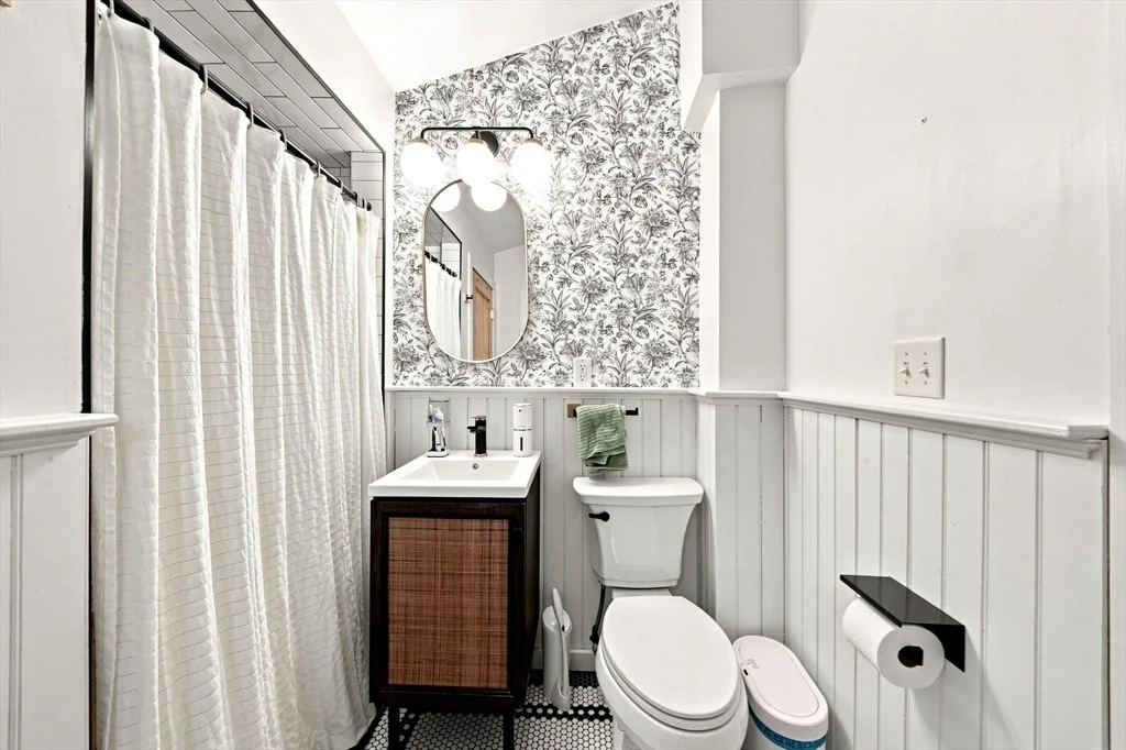 Photo of 8 Charles St