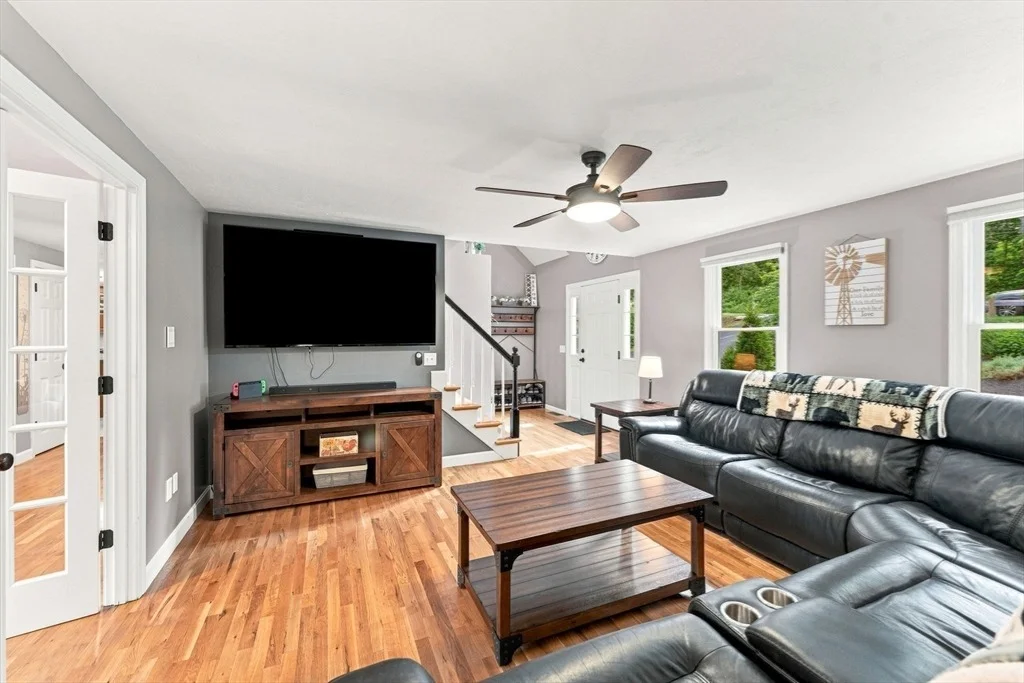 Photo of 115 Sutton Rd