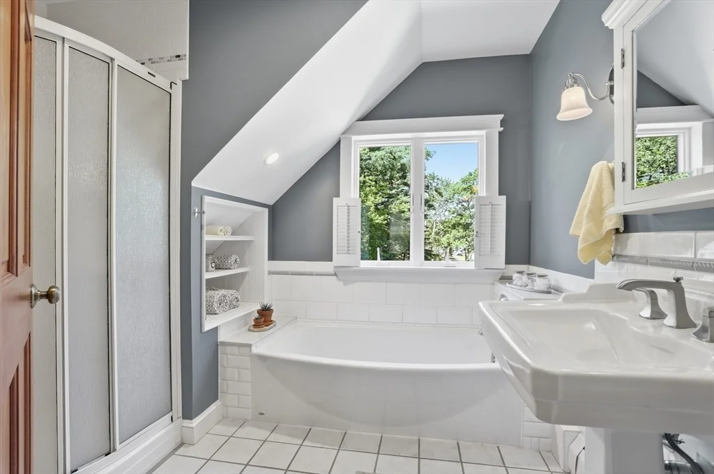 Photo of 32 Sandy Pond Rd