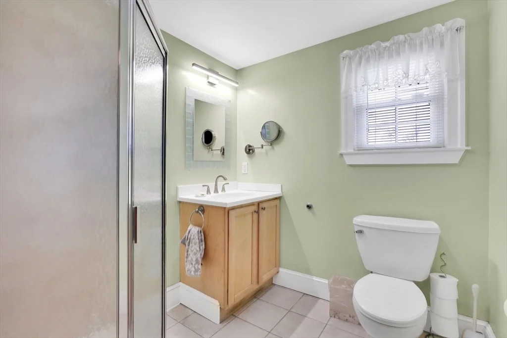 Photo of 146 Bellevue Ave
