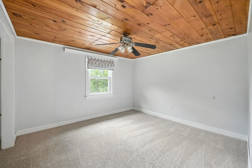 Photo of 11 Ed Holcomb Rd