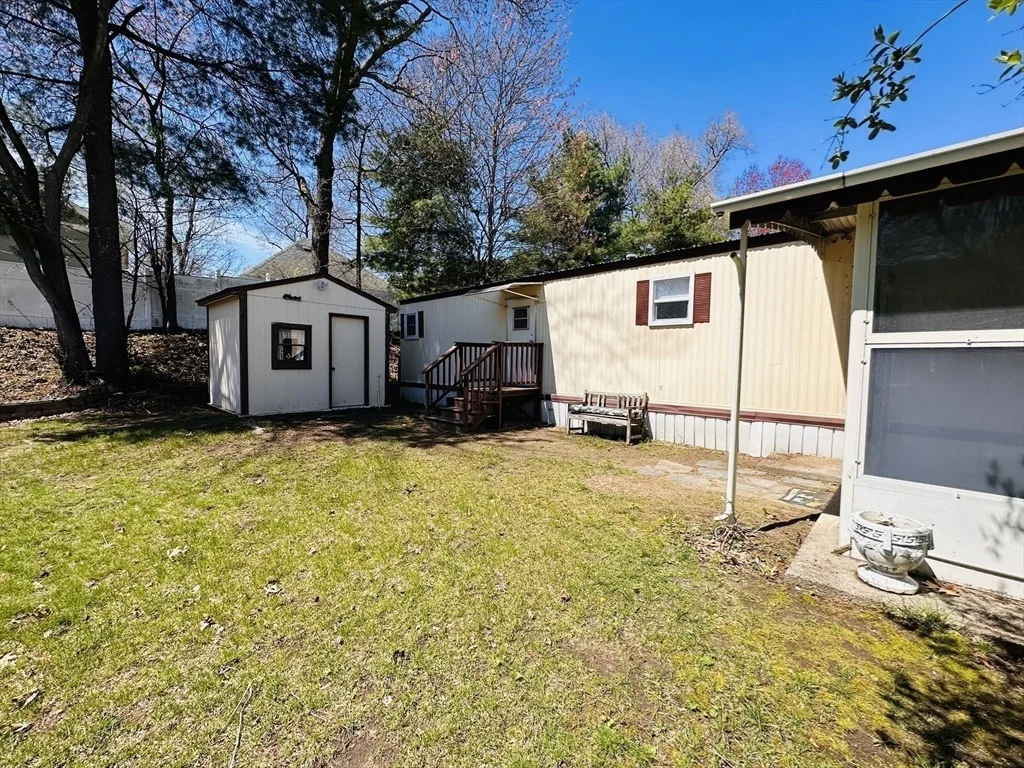 Photo of 11 Lamplighter Ln