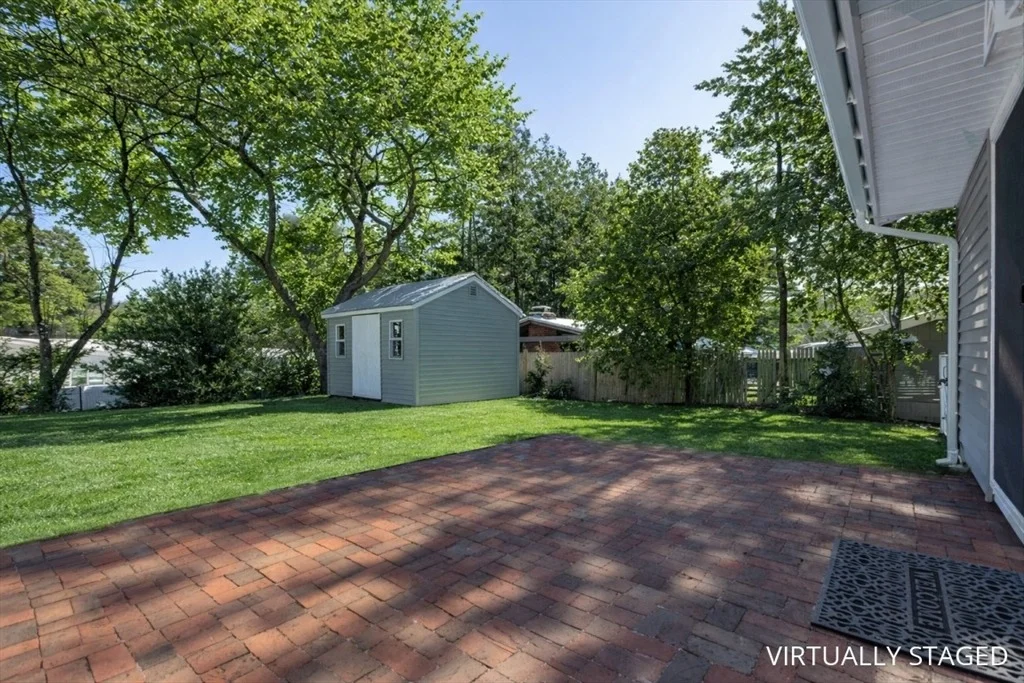 Photo of 689 Old Connecticut Path