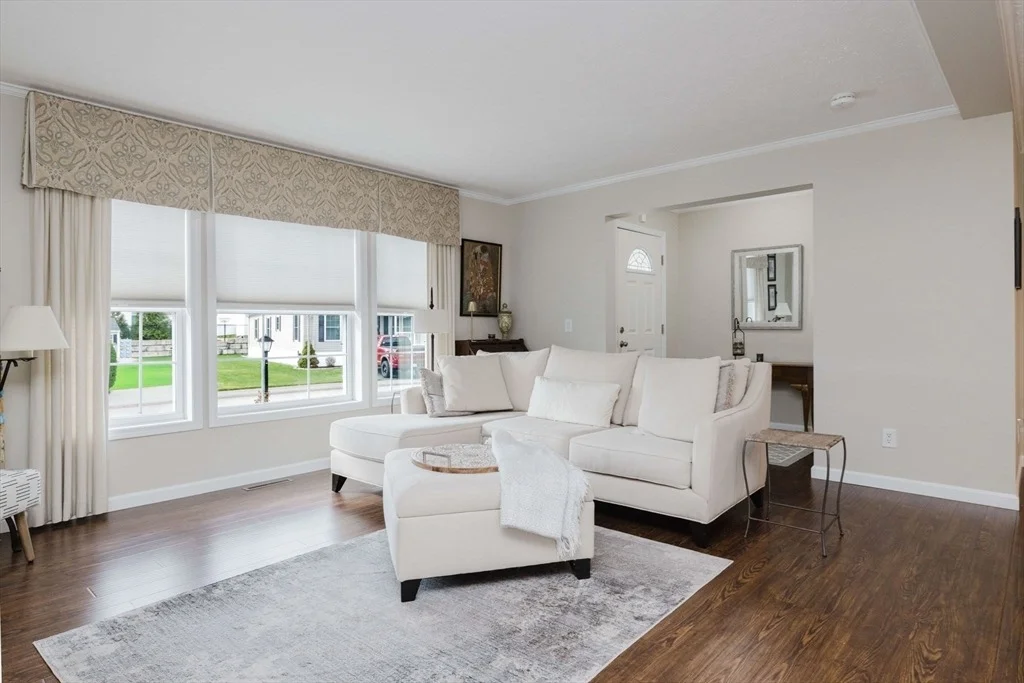 Photo of 210 Linsay Drive