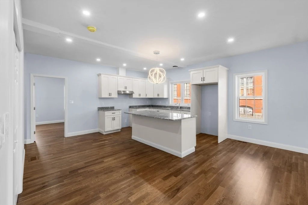 Photo of 489 Spring St.