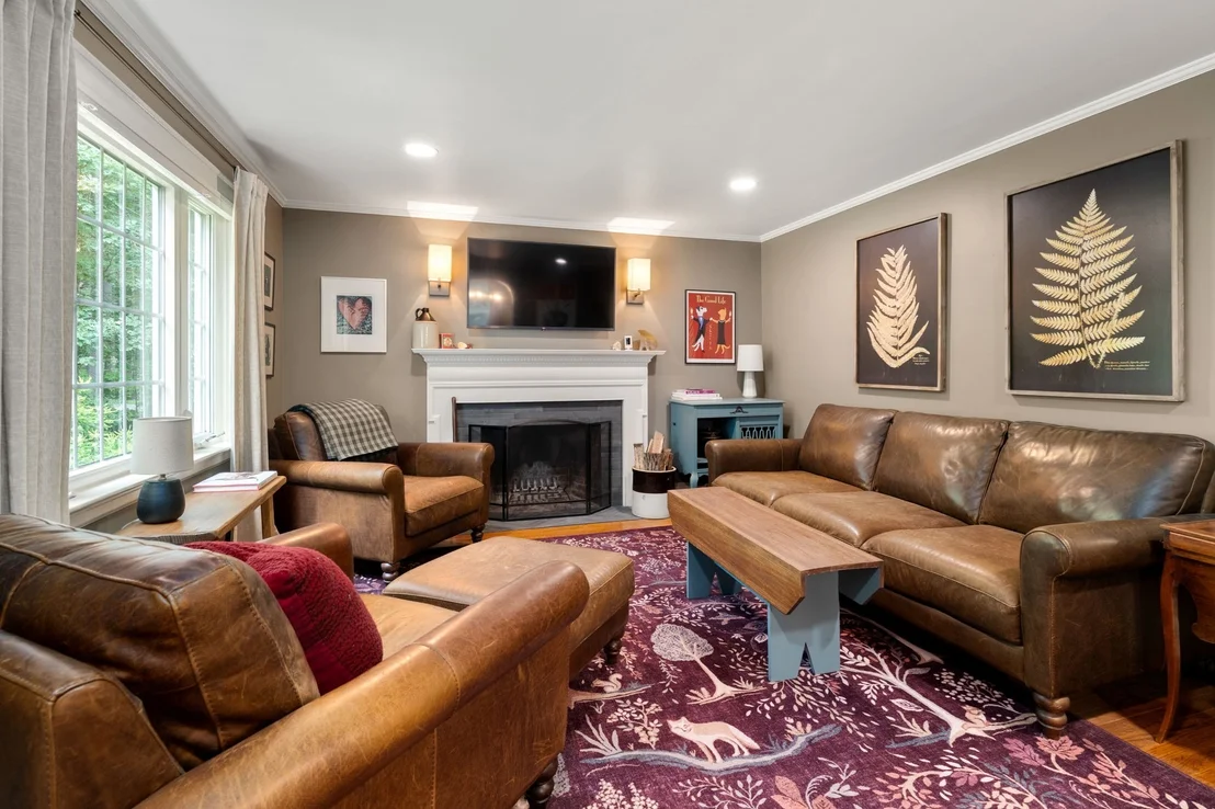Photo of 700 Grove St