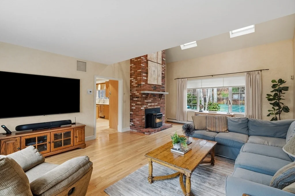 Photo of 117 Castle Hill Rd
