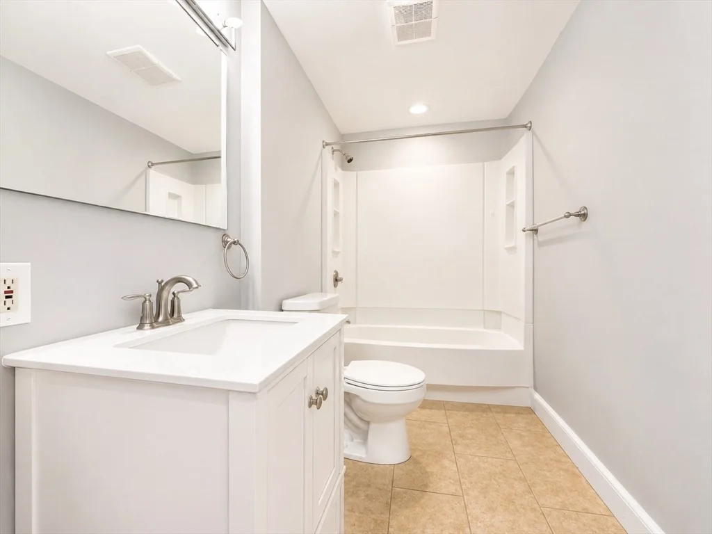 Photo of 2 Millwood Cir