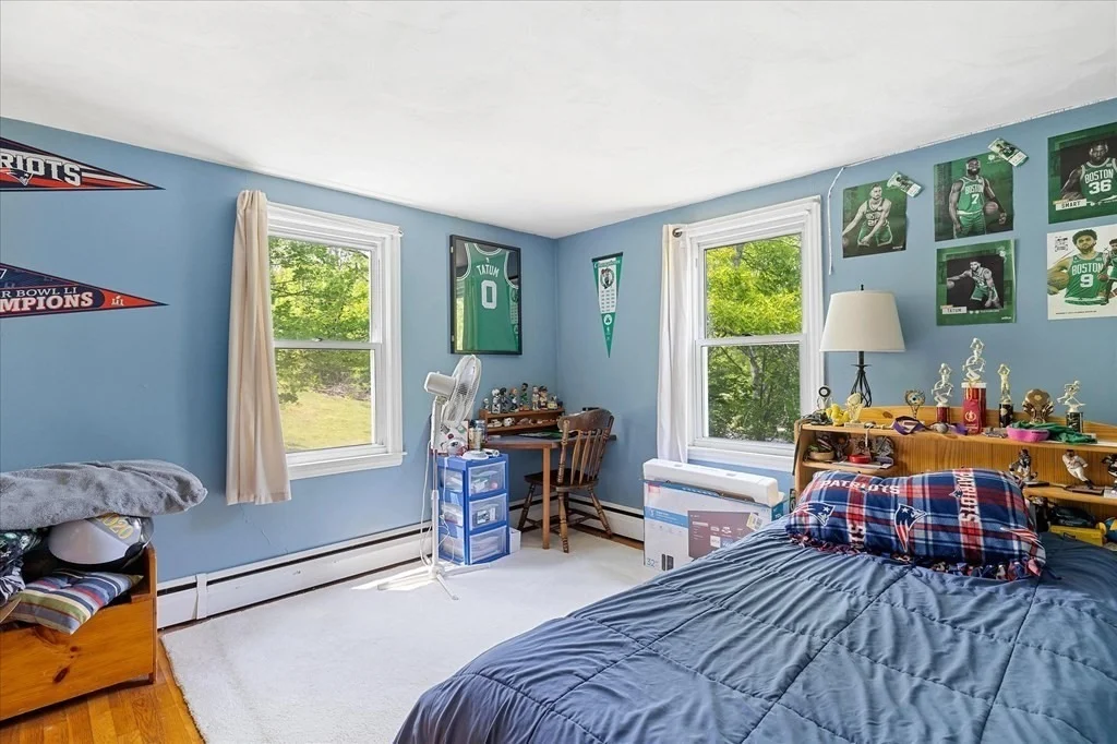 Photo of 34 Old Southbridge Rd
