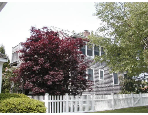 Photo of Unit 1 at 19 Flume Road