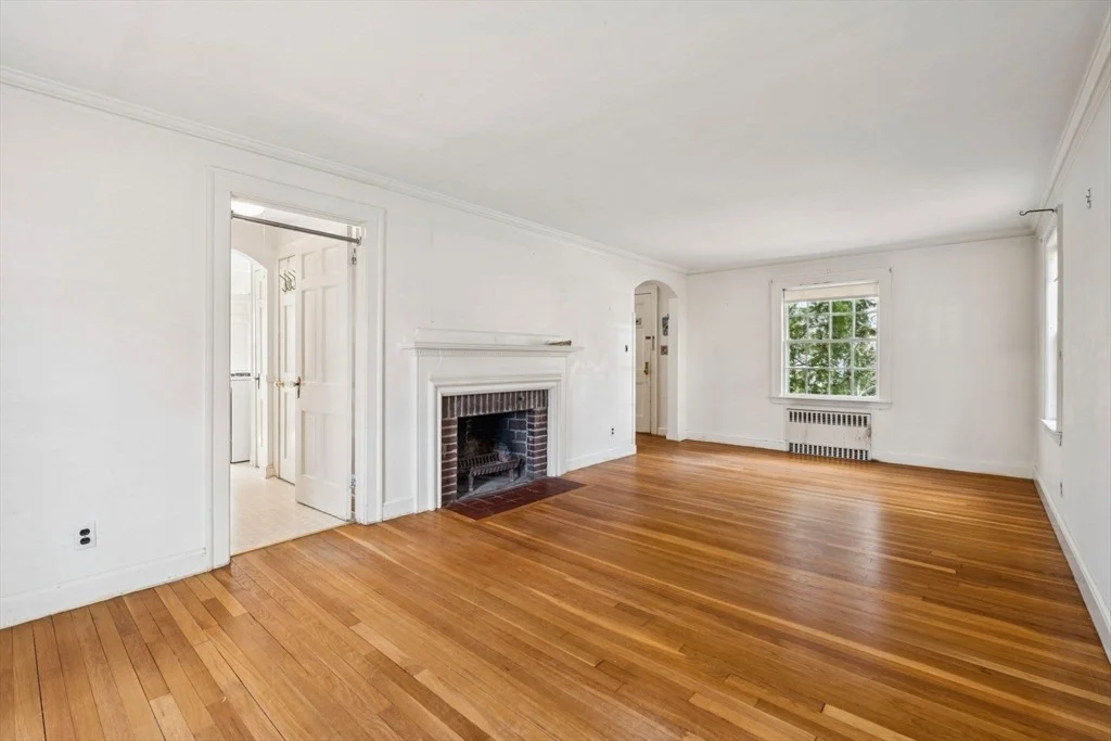 Photo of 160 Cedar Avenue