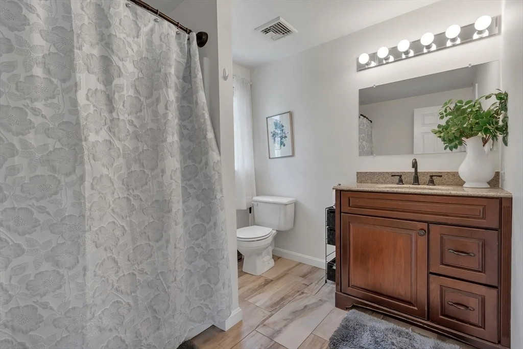 Photo of 6 Fleuette Drive