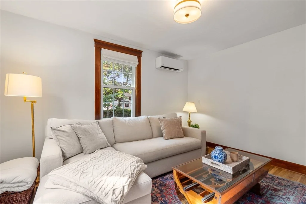 Photo of 32 Stocker Avenue