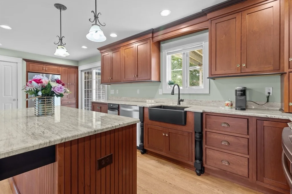 Photo of 139 Durfee