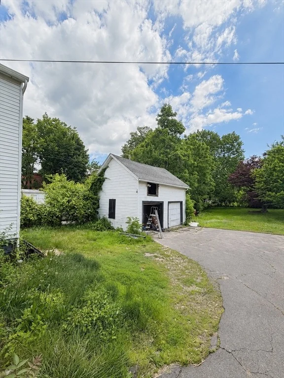 Photo of 123 Grape St