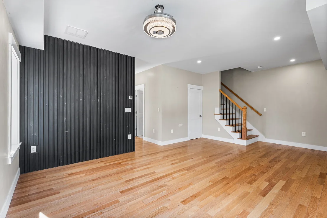 Photo of 32 Valmor St