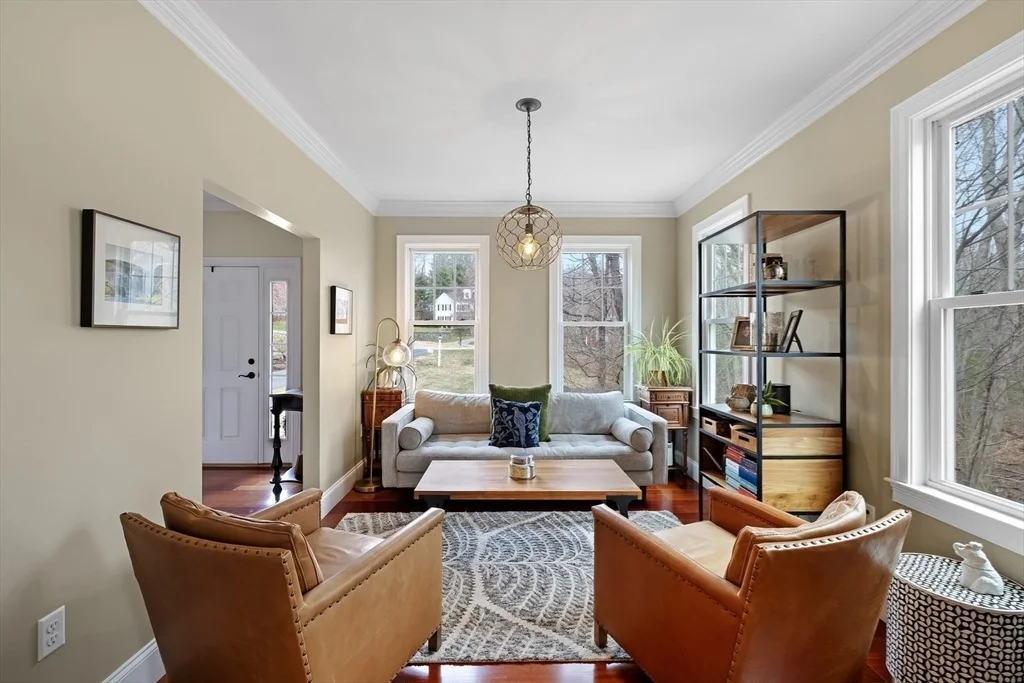 Photo of 9 Great Acres Dr